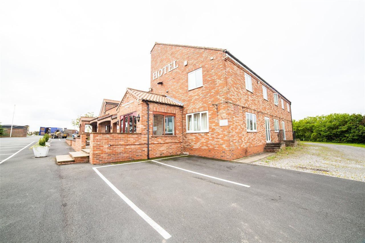 Oyo White Horse Lodge Hotel, East Thirsk Bagby Exterior photo