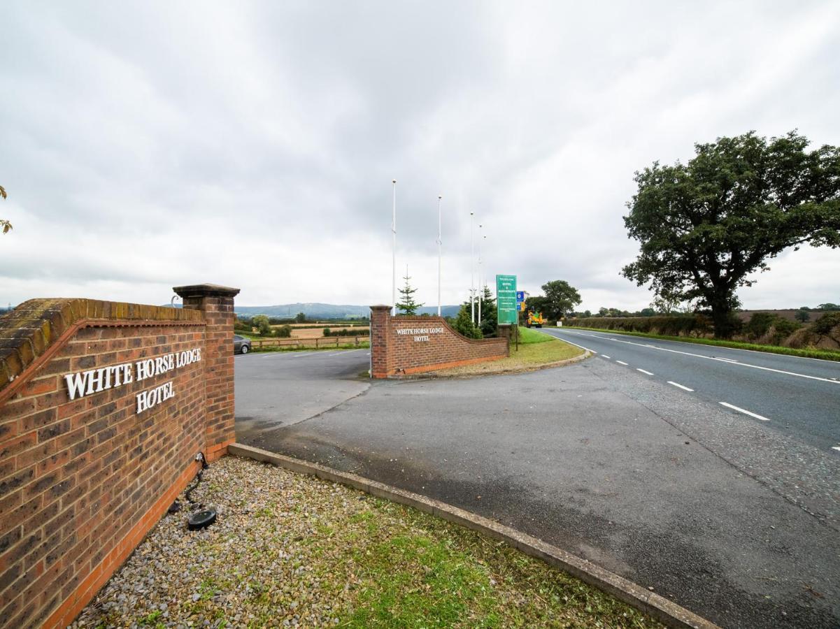 Oyo White Horse Lodge Hotel, East Thirsk Bagby Exterior photo